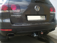 Фаркоп VW 20 для VOLKSWAGEN Touareg 2003-2010, Автос, нагрузка 2000/100 кг. С подрезкой бампера от магазина ФаркопРос